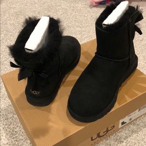 Black UGG mini with Bows